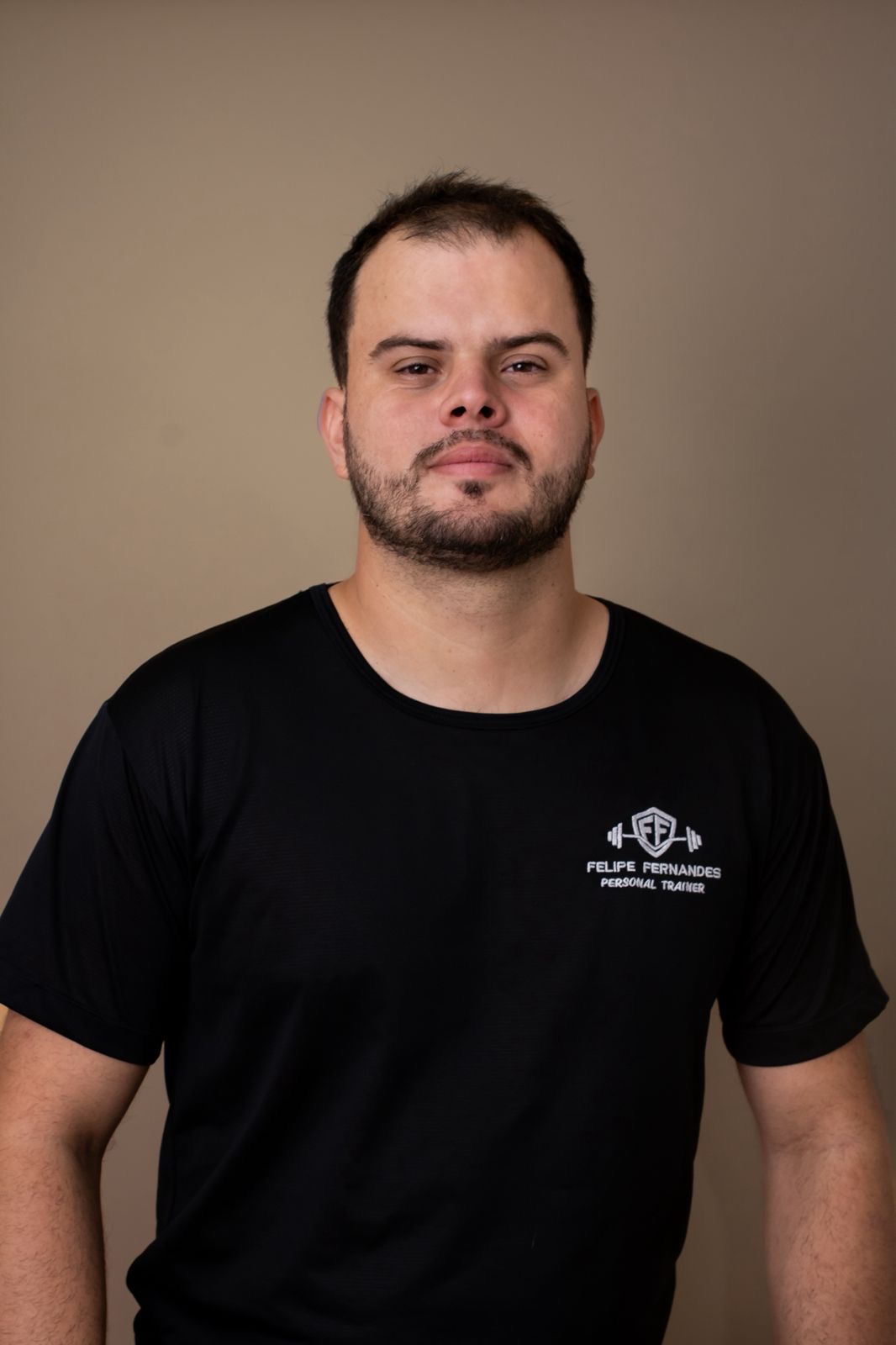 Retrato do personal trainer Luiz Felipe Fernandes